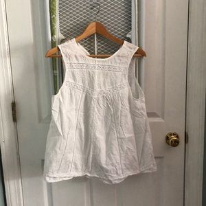 Old Navy Sleevless Shirt